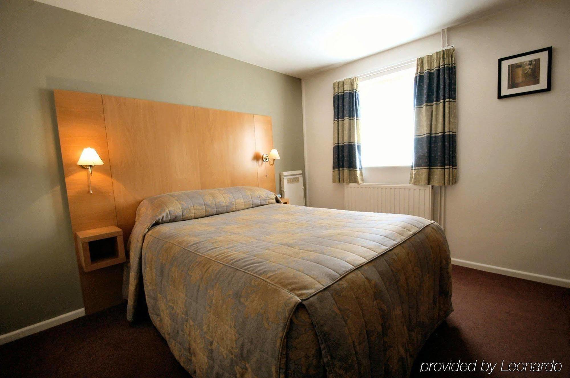 Coach House Hotel Melbourn Szoba fotó